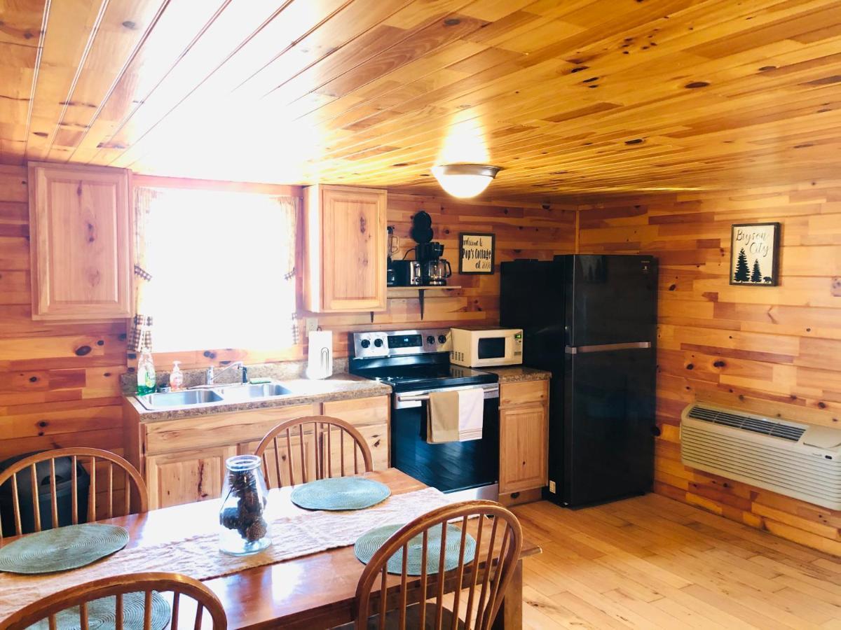 Pop'S Cottage 布赖森城 外观 照片